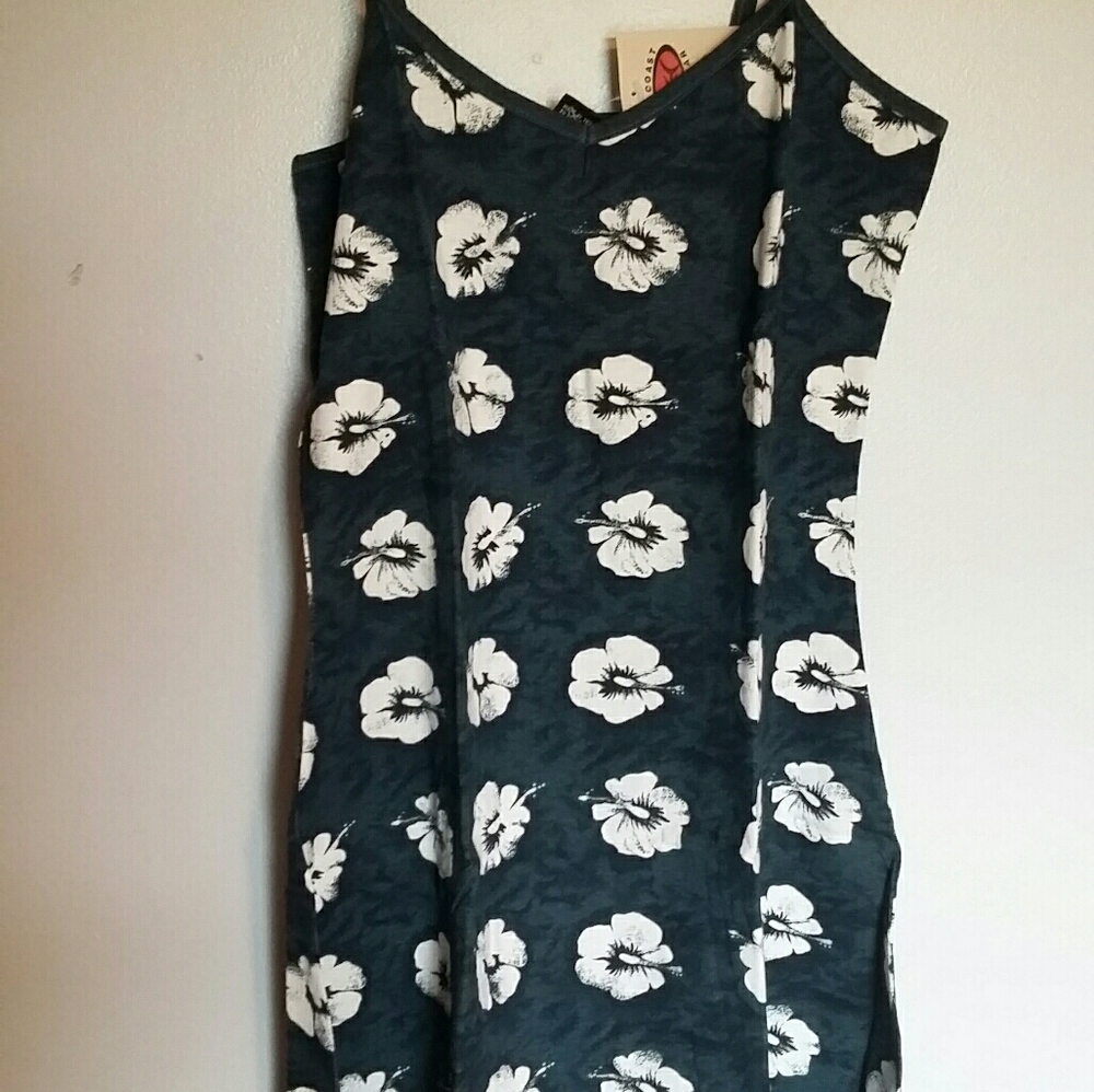 East Coast Surf Wear Top NWT